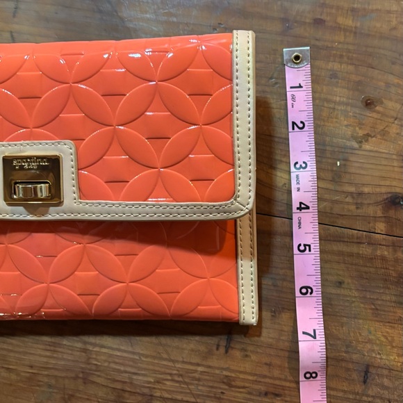 🧡🧡Spartina 449 Orange and Cream Leather Clutch With Colorful Fall Bundle.🧡🧡 - Picture 3 of 16
